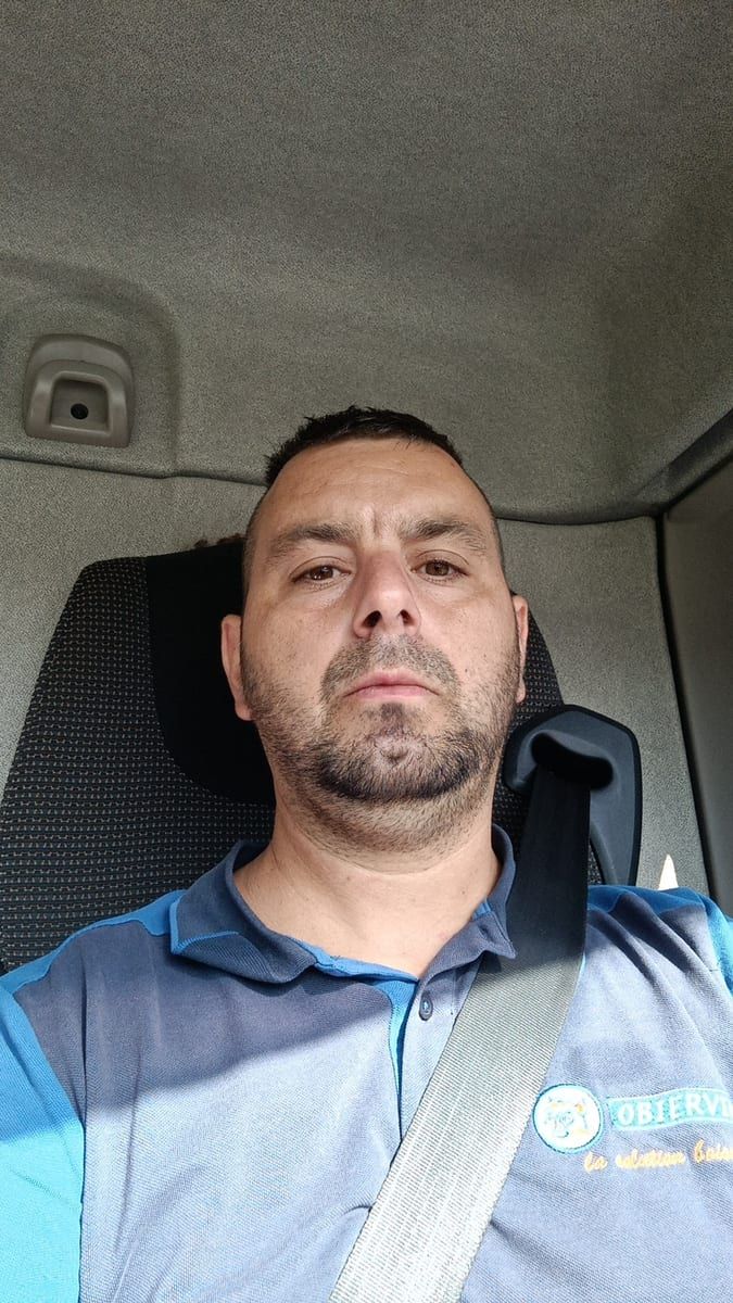 Profil de Azar